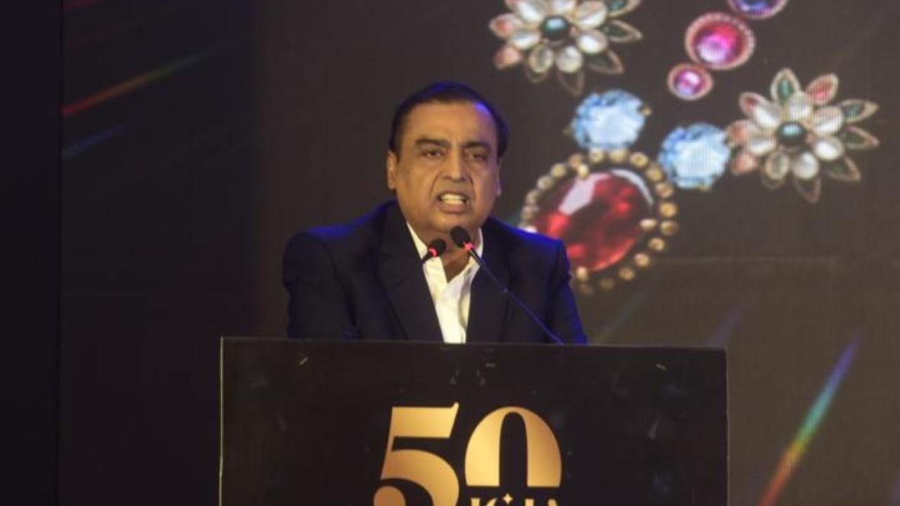 Mukesh Ambani breaks into top 10, ranked at 9th in Forbes global rich list