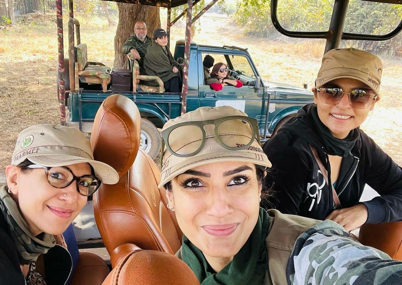 Raveena turns selfie expert as she captures a family moment during their safari