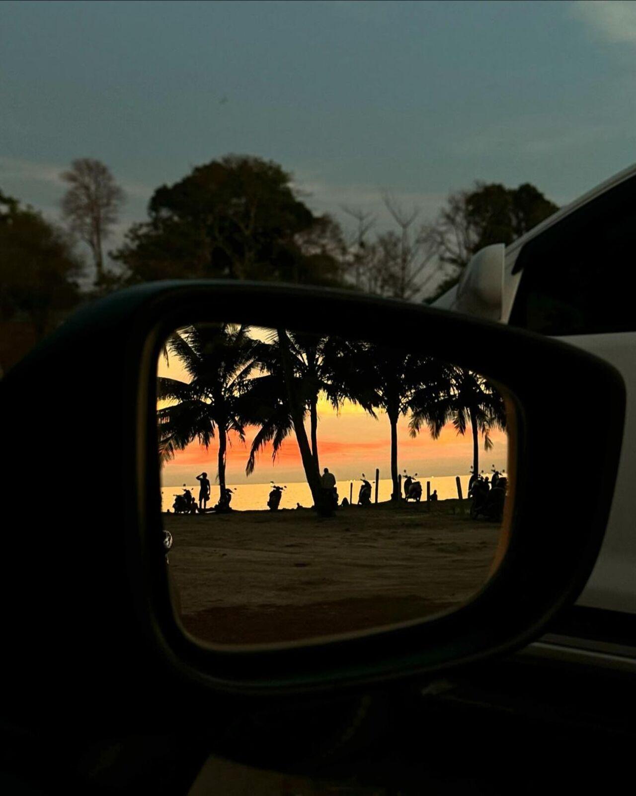 She even captured it in her car mirror and shared the stunning view with fans and followers. 