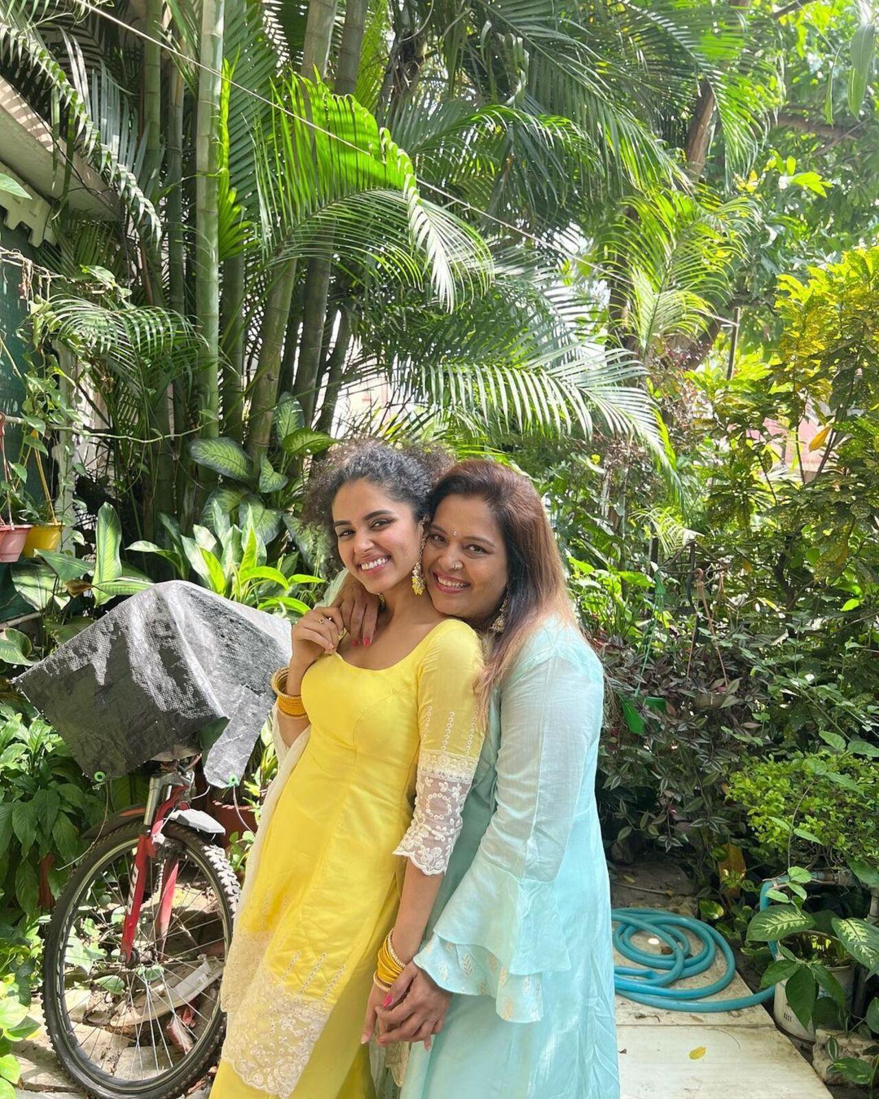 In her plea, Shinnova stated that she and her mother Aparna Soni visited Kishan to wish him for the upcoming Lok Sabha poll, but he misbehaved and refused to meet them.
