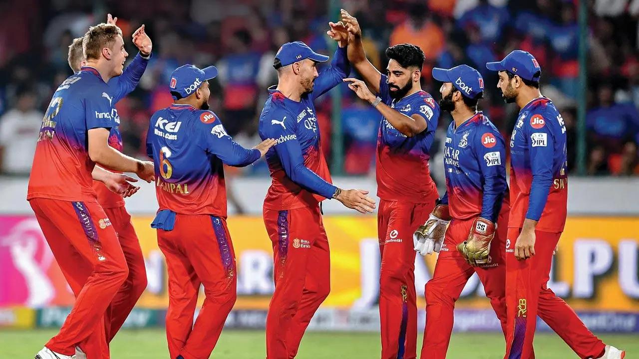 Royal Challengers Bengaluru Squad:
Faf du Plessis (c), Glenn Maxwell, Virat Kohli, Rajat Patidar, Anuj Rawat, Dinesh Karthik, Suyash Prabhudessai, Will Jacks, Mahipal Lomror, Karn Sharma, Manoj Bhandage, Mayank Dagar, Vijaykumar Vyshak, Akash Deep, Mohammed Siraj, Reece Topley, Himanshu Sharma, Rajan Kumar, Cameron Green, Alzarri Joseph, Yash Dayal, Tom Curran, Lockie Ferguson, Swapnil Singh, Saurav Chauhan