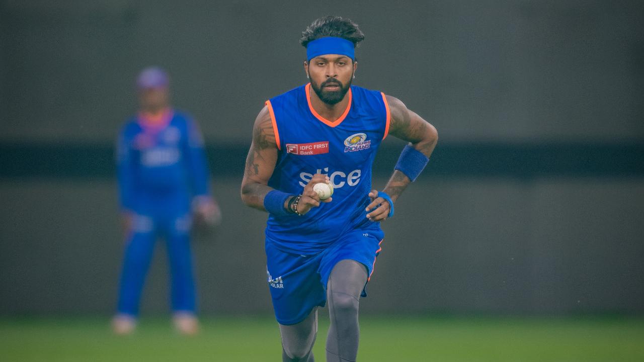 Captain Hardik Pandya was seen rolling his arms in the nets. The MI skipper will have a lot of responsibilities on his shoulders ahead of the PBKS match. With just two wins out of six games, the Mumbaikars are placed in the ninth position on the table