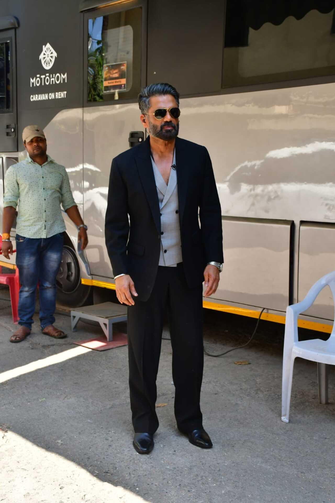 Suniel Shetty was spotted on the sets of Jhalak Dikhhla Jaa