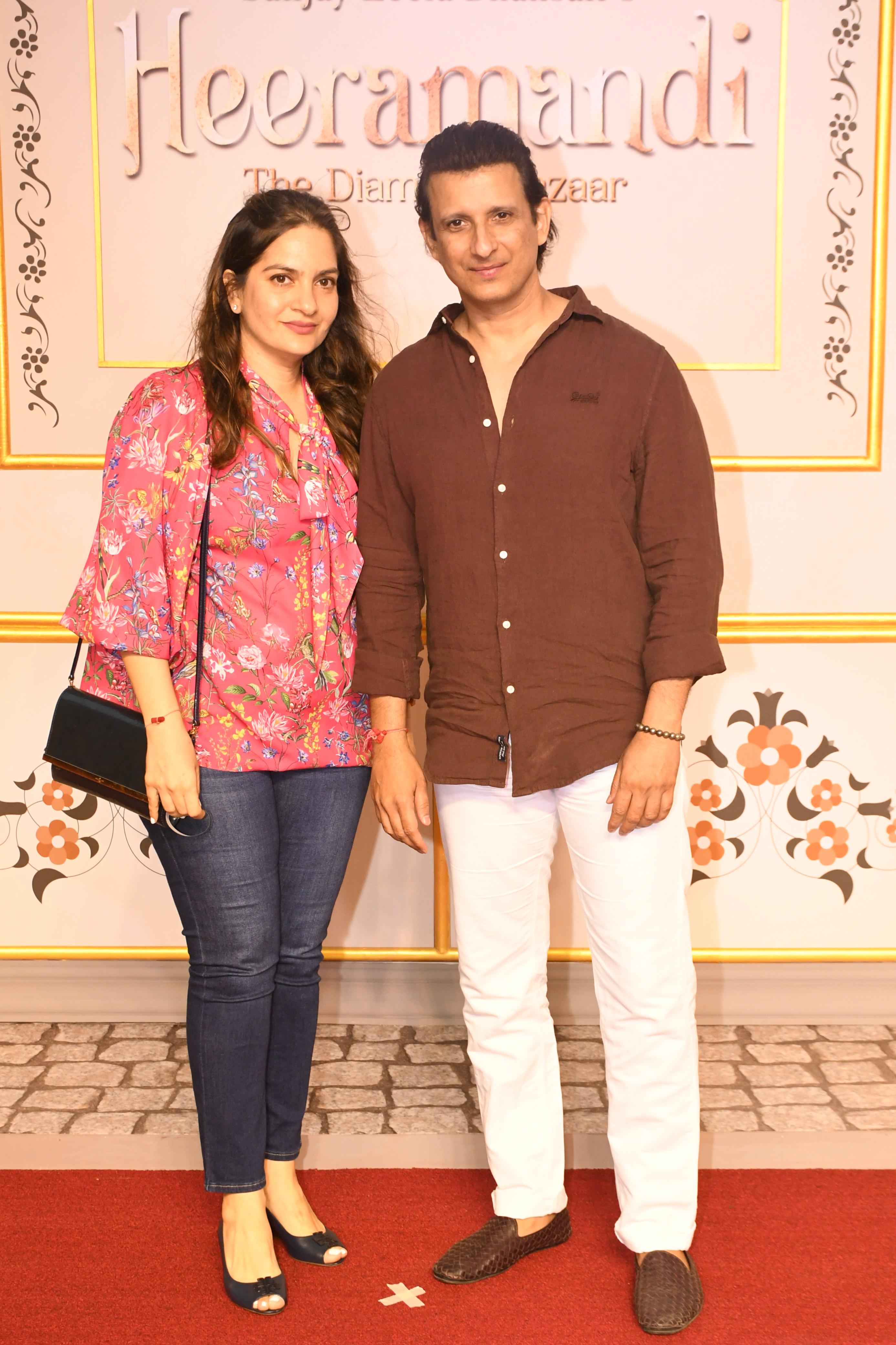 Sharman Joshi was spotted with his other half Prerna Chopra on the red carpet