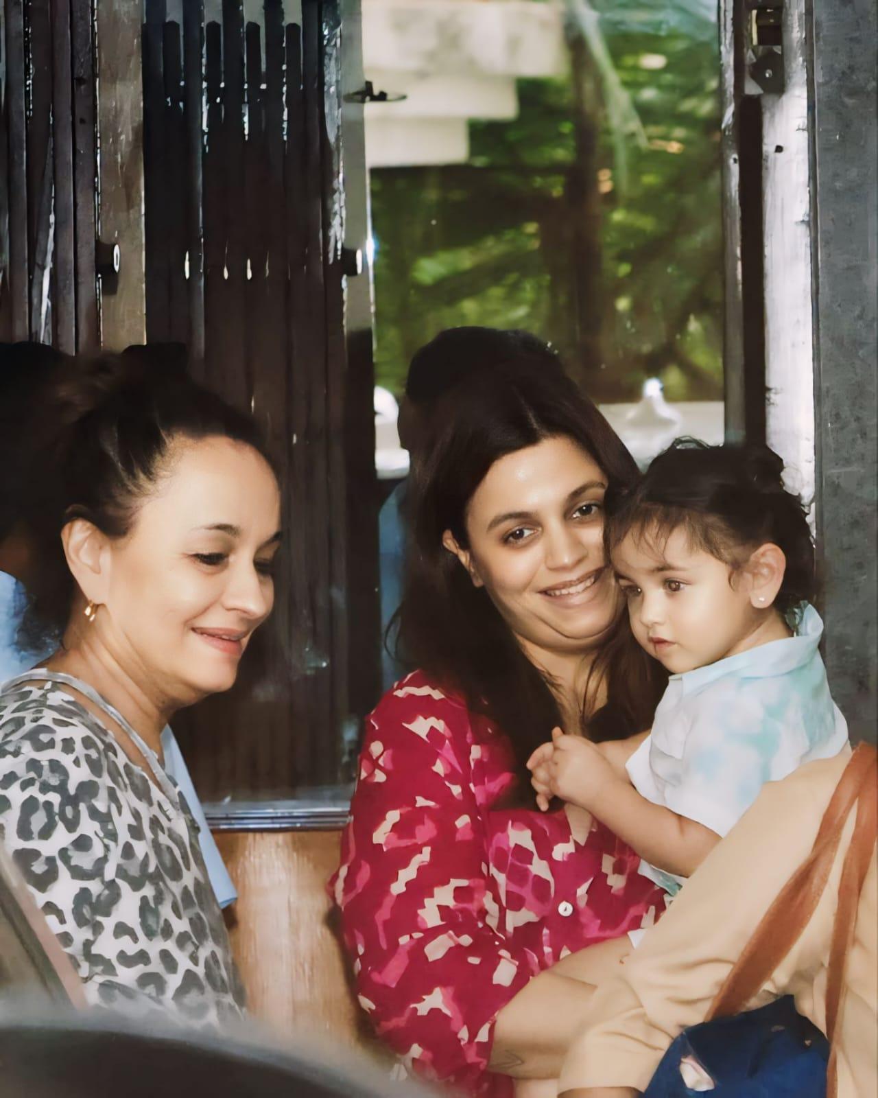 Shaheen Bhatt and Soni Razdan were spotted with Alia Bhatt's daughter Raha in Mumbai today