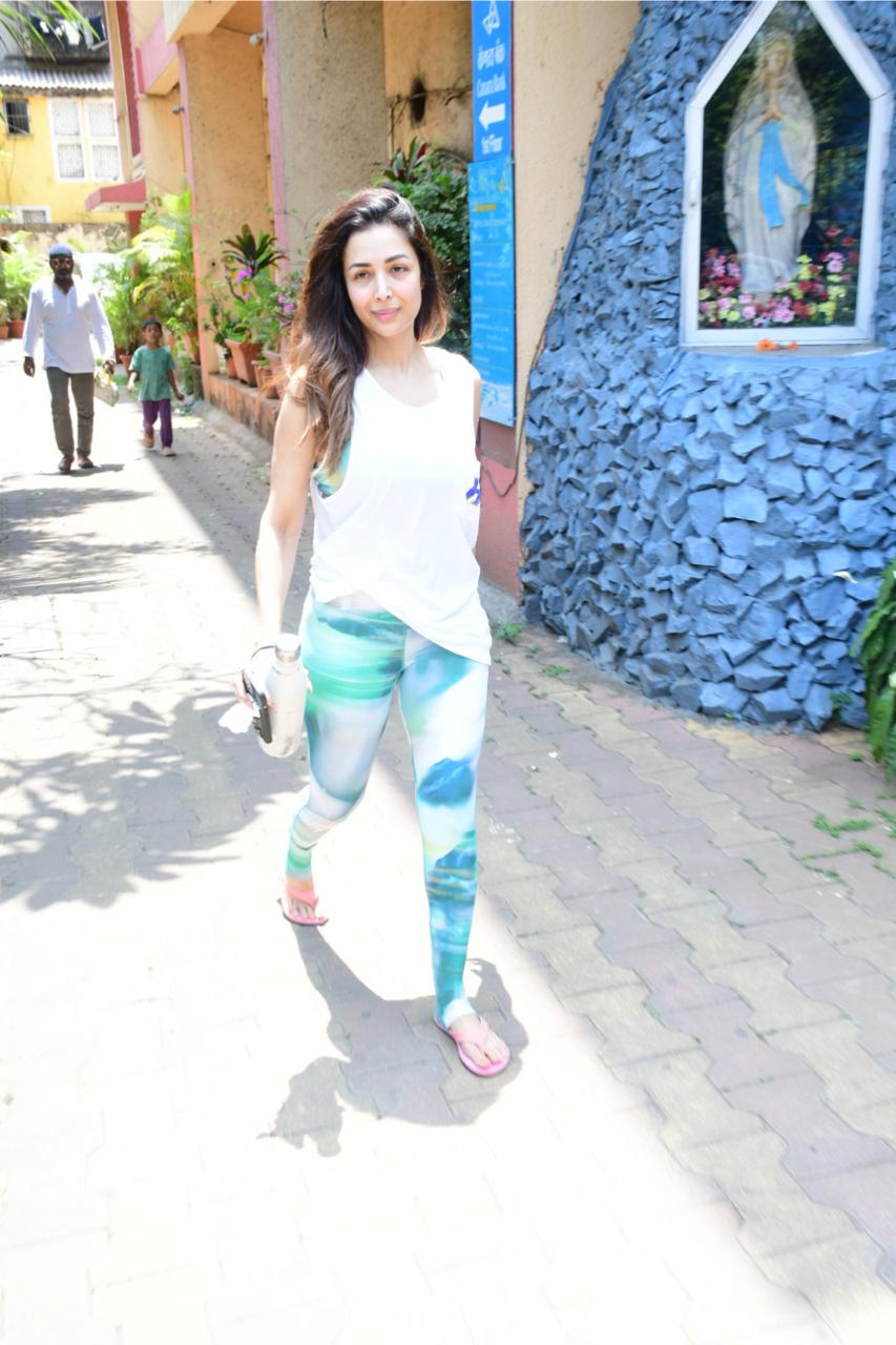Malaika Arora was spotted at Diva Yoga in Bandra. The fitness queen was absolutely glowing!