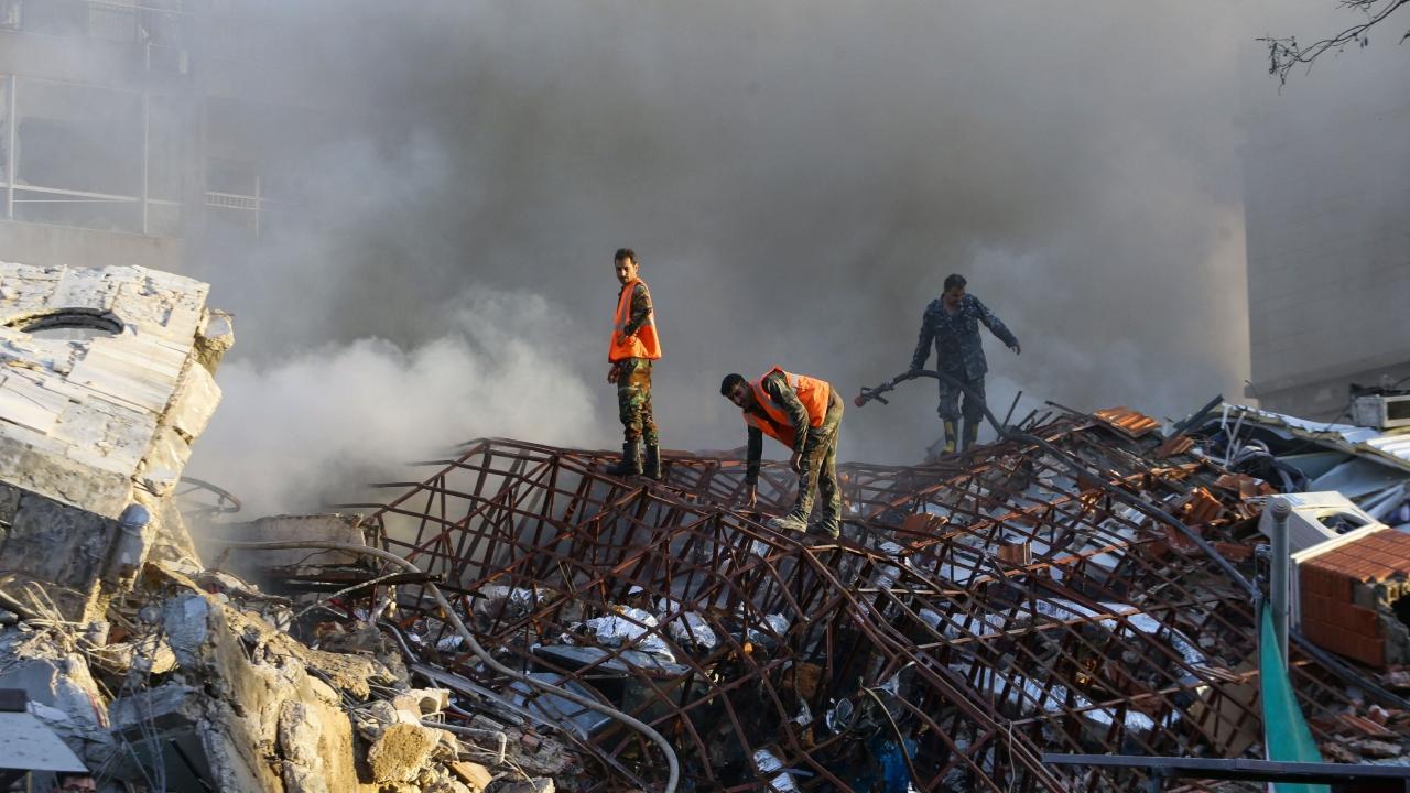 Israeli airstrike destroyes Iran's consulate building in Syria, 7 killed