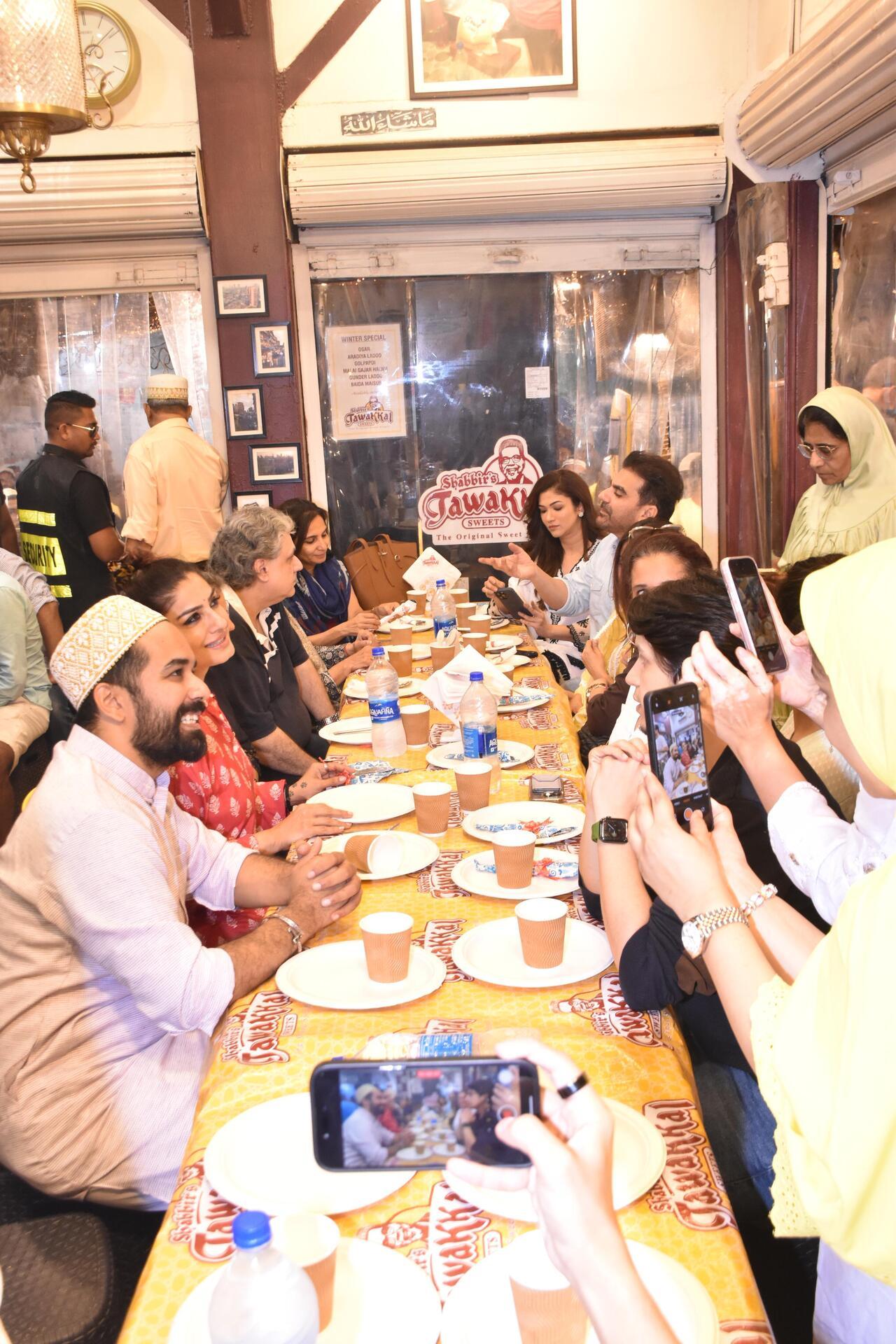The team indeed had a fun time as they dined together during the holy month of Ramadan. 
