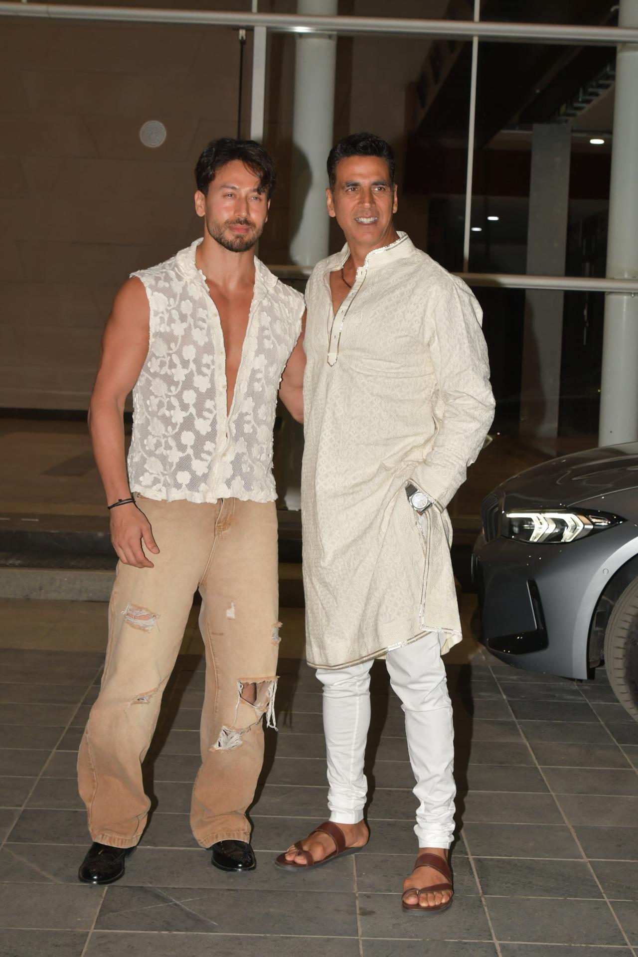 ‘Bade Miyan Chote Miyan’ director Ali Abbas Zafar hosted an Iftaar party for the cast and makers on Sunday evening. The film’s lead pair Akshay Kumar and Tiger Shroff came together for the event. 