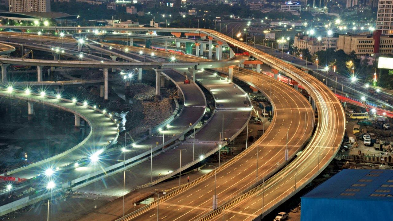 Mumbai: 40 vehicles cross Coastal Road tunnel every minute