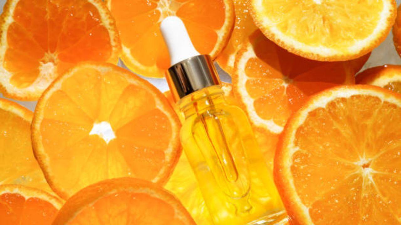Further, Vitamin C also diminishes the appearance of fine lines, crow’s feet and wrinkles on the face and neck. It reduces dark spots and hyperpigmentation on the skin. 
