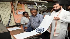 Weave the flag KVIC chairman visits khadi unit at Mumbai