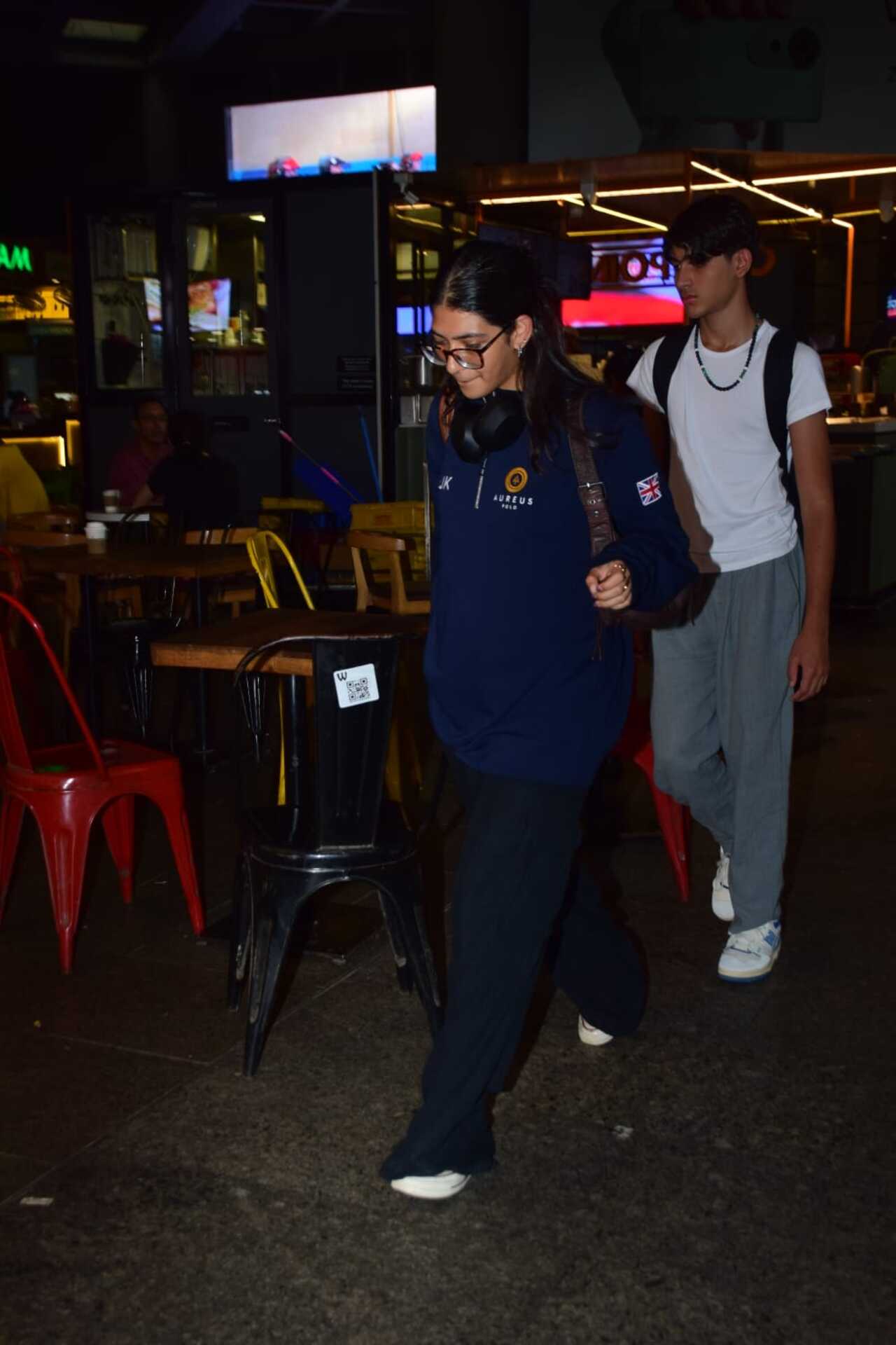 Karisma Kapoor's kids were also seen with her at the airport