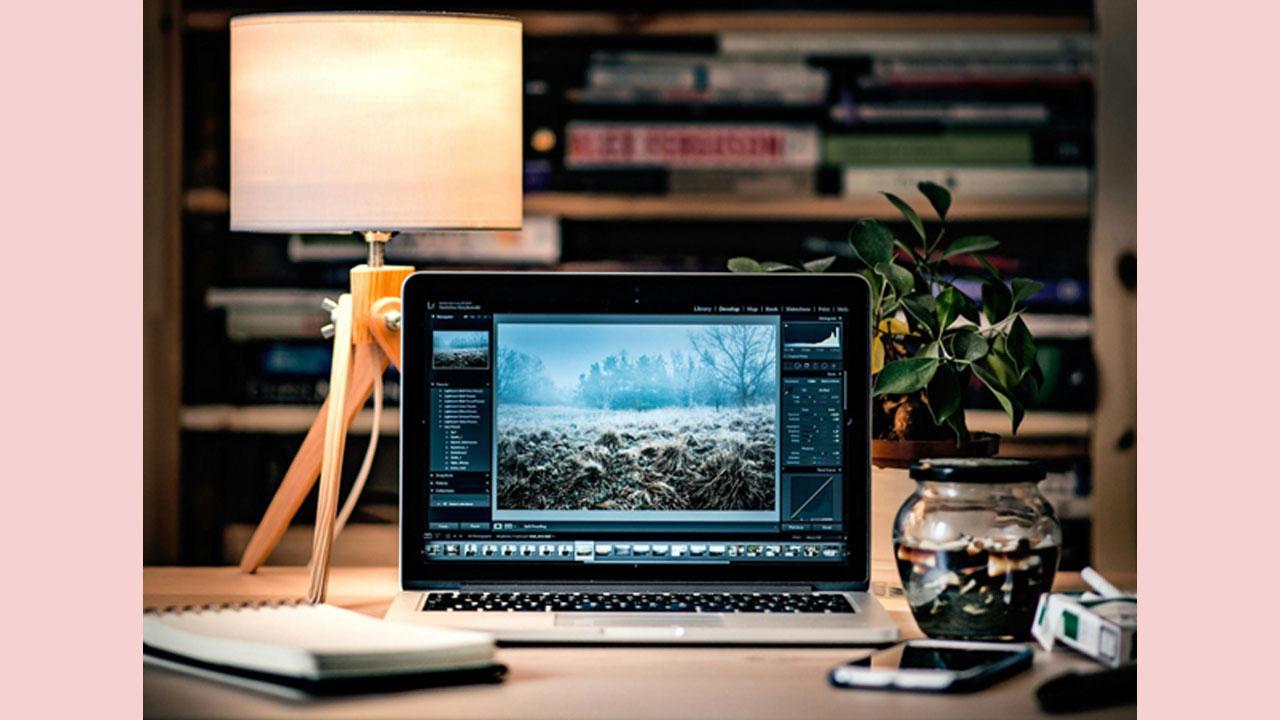 Effective Strategies for Integrating AI into Your Daily Workflow in 2024