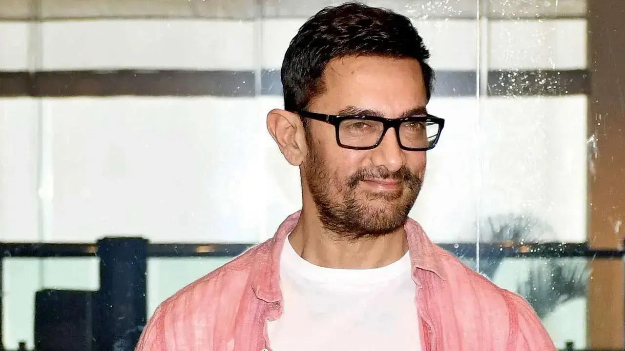 Actor Aamir Khan visits Supreme Court for film 'Laapataa Ladies' screening, CJI welcomes him
