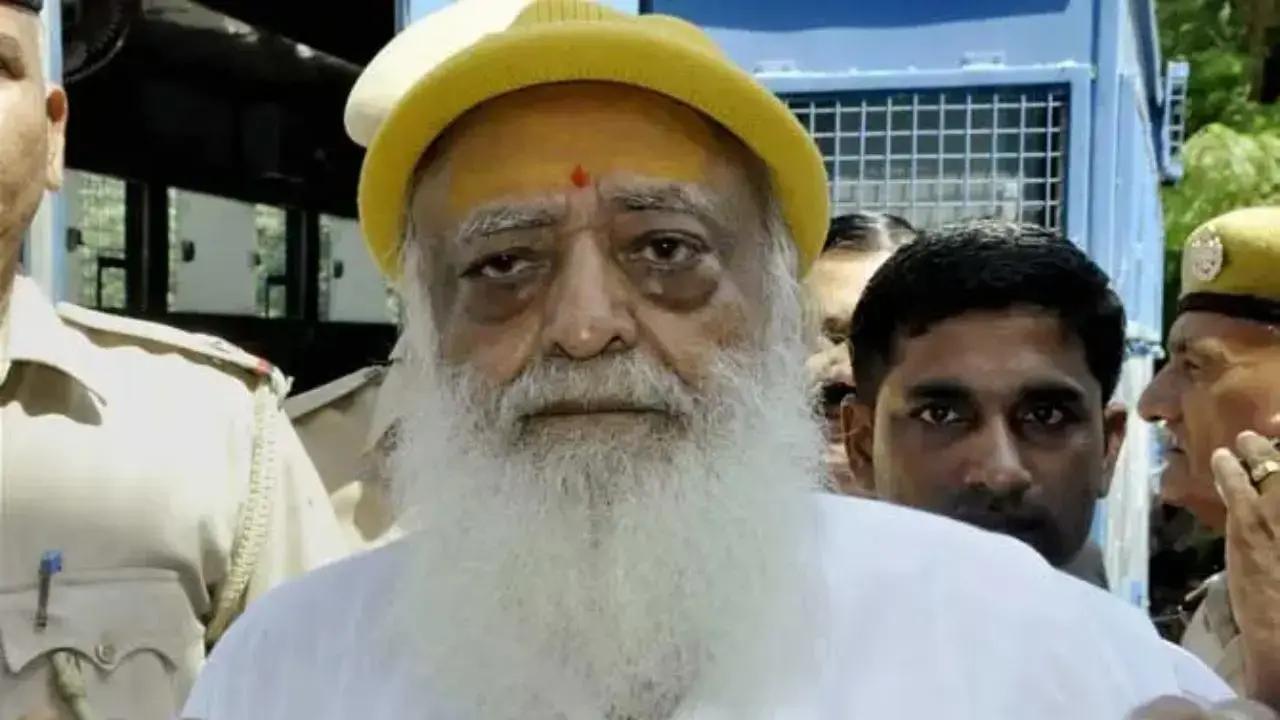 Gujarat High Court rejects Asaram's plea for suspension of life sentence