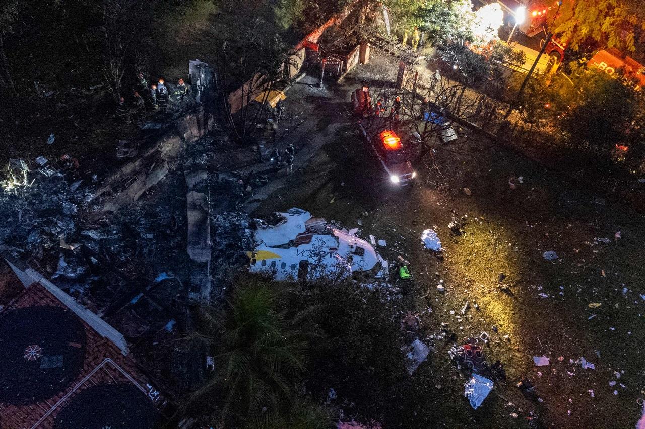 Officials did not say if anyone was killed on the ground in the neighbourhood where the plane landed in the city of Vinhedo, about 80 kilometres northwest of the metropolis of Sao Paulo. But witnesses at the scene said there were no victims among local residents