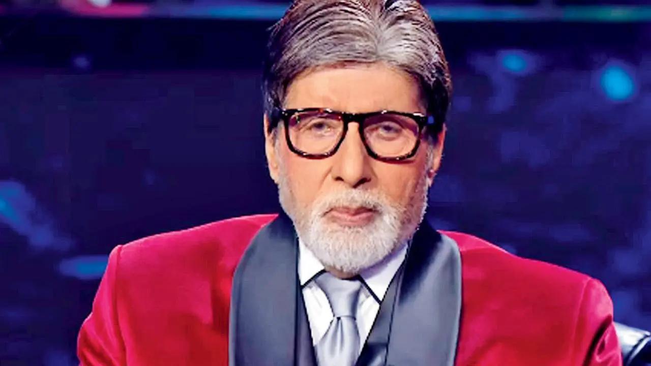After failing once, THIS is how much Amitabh Bachchan scored in his BSc. exams