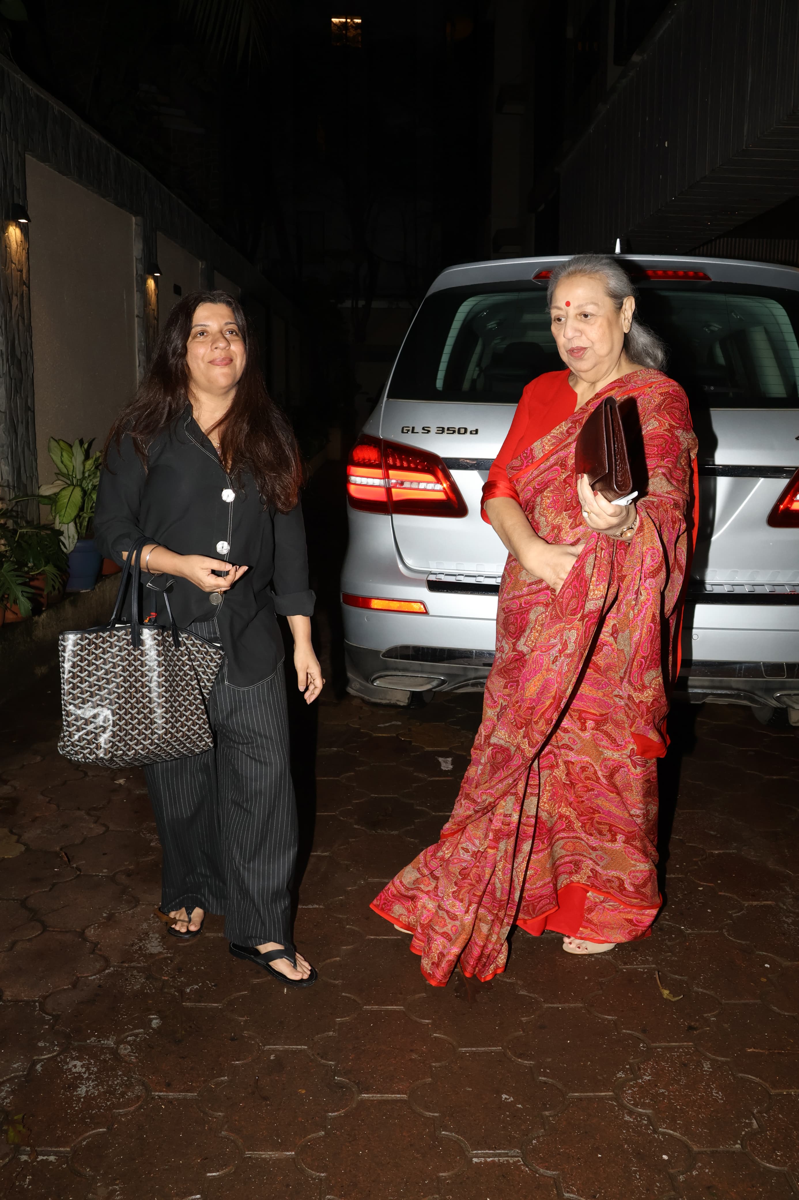 Farhan Akhtar's mom, Honey Irani, also reached the venue for her daughter-in-law’s birthday celebration. Irani was accompanied by Zoya Akhtar