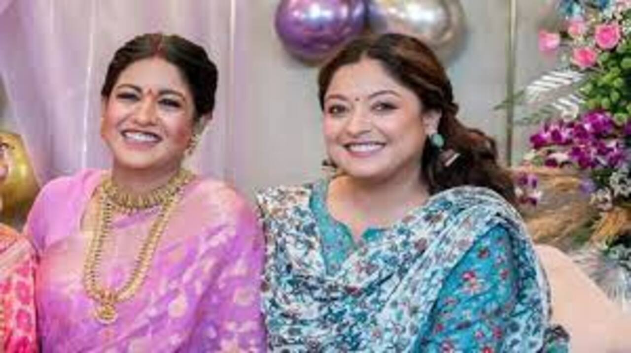 Ishita Dutta and Tanushree Dutta are a duo that always sticks together through thick and thin. Recently, Tanushree was snapped at Ishita's baby shower. The two posed together, looking absolutely adorable