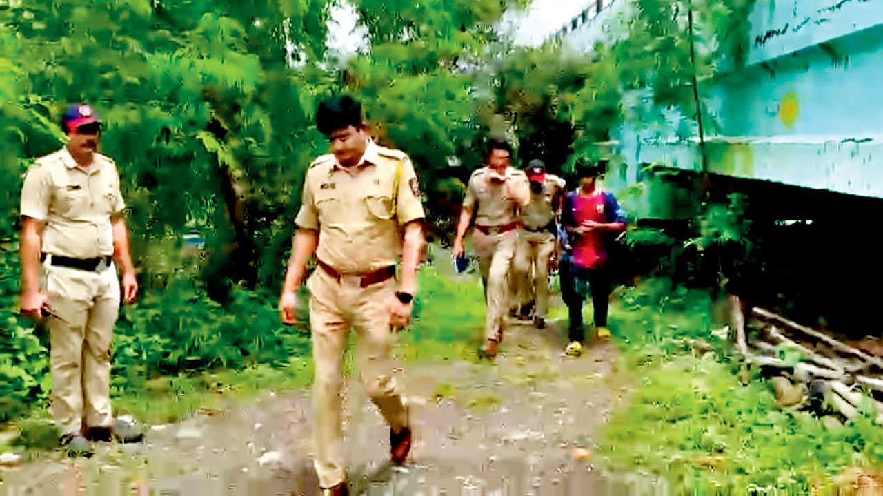 Navi Mumbai: Man strangles girlfriend and jumps to his death