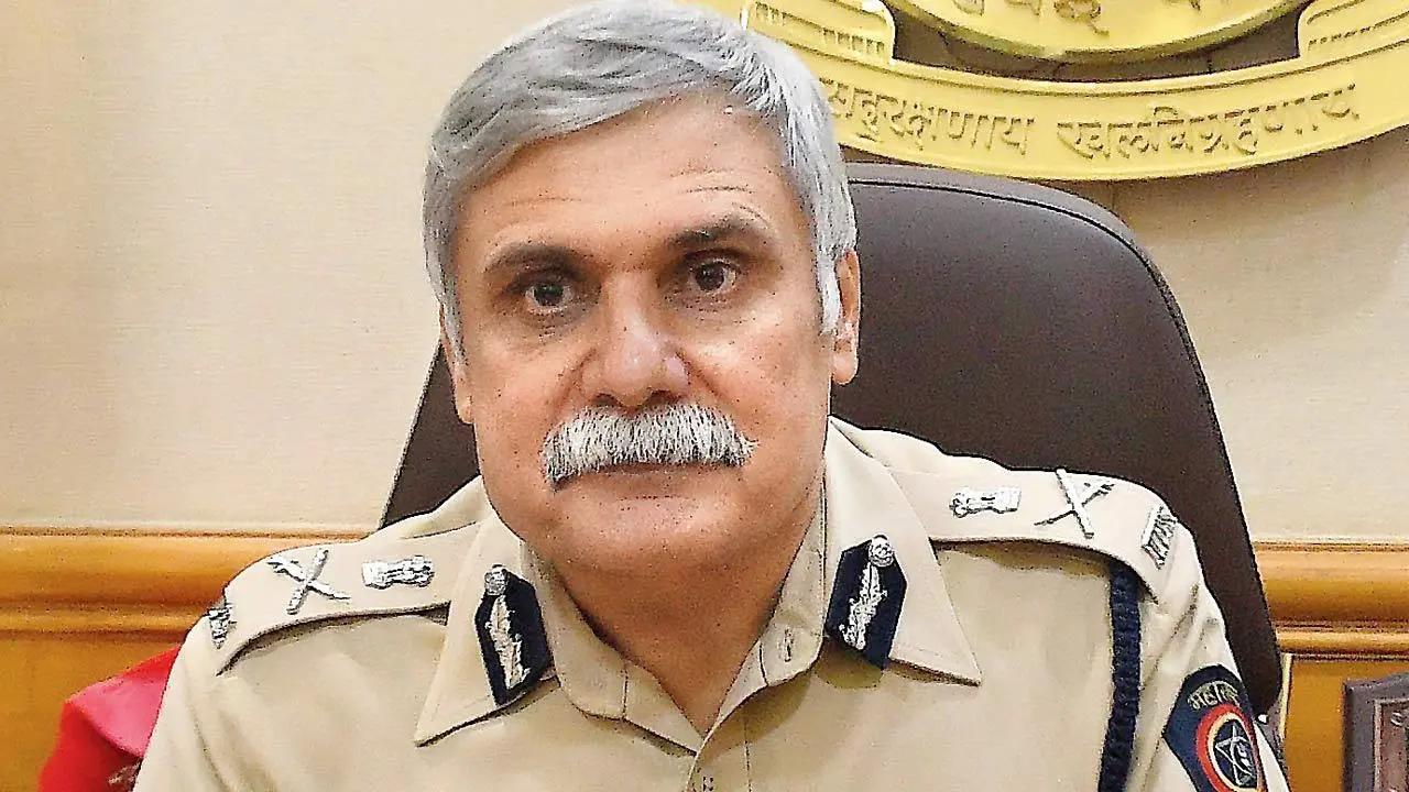 Ex-top cop Sanjay Pandey, six others booked in Thane
The Thane Nagar police have taken a significant step by registering a case against seven individuals on Monday, including high-profile figures such as former Maharashtra DGP Sanjay Pandey. The allegations against them include extortion, harassment, forgery, and other irregularities. Read more.