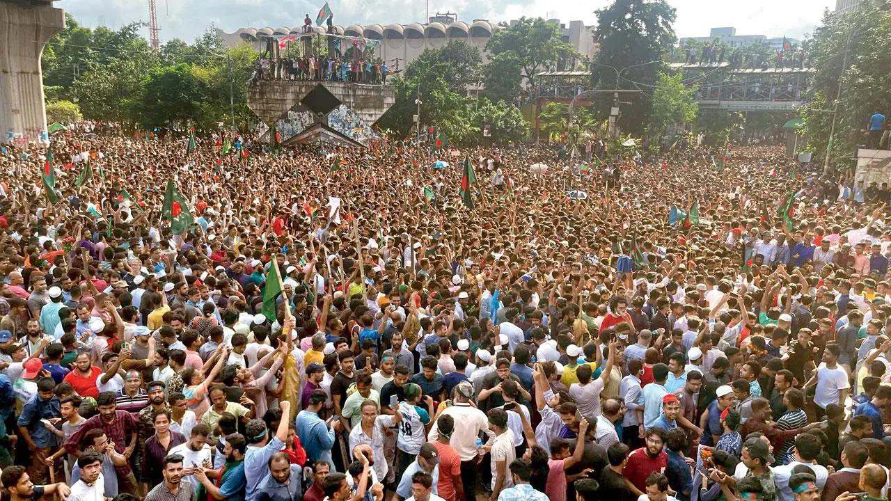 Amid unrest, Bangladesh's inflation hits 12-year high at 11.66 pc