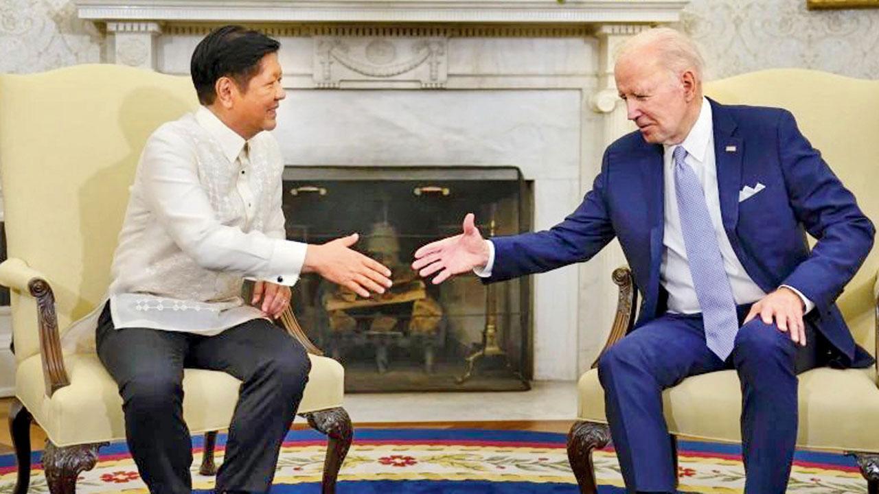Philippines to process Afghans resettling in US