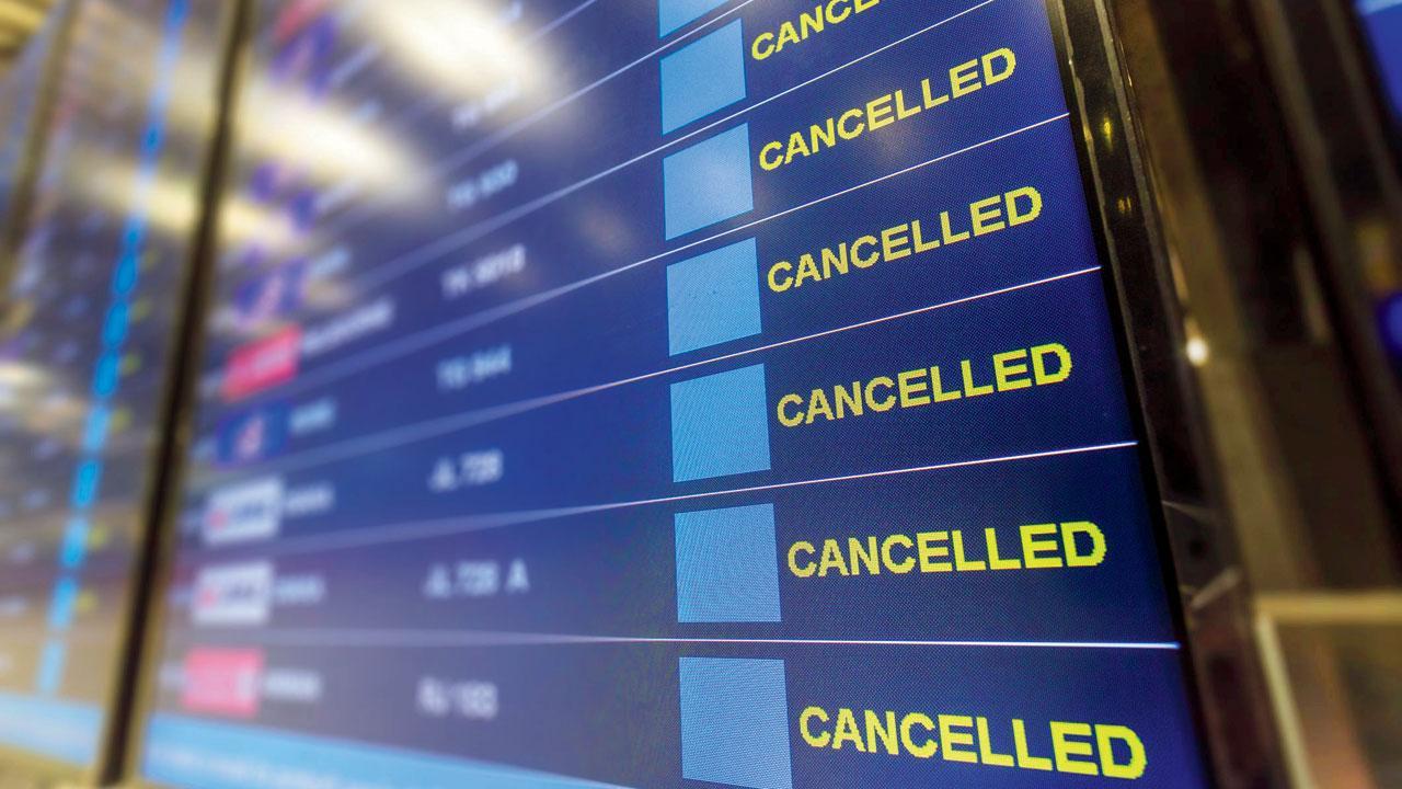 Airlines cancel flights to Dhaka from India