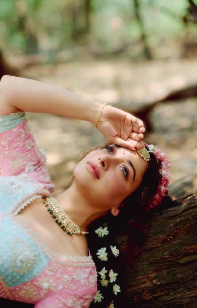 She did this special shoot just a few days before Krishna Janmashtami, for Karan Torani