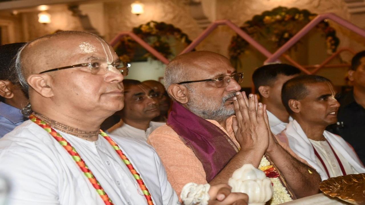 Maharashtra Governor visits ISKCON temple at Juhu on Janmashtami 2024