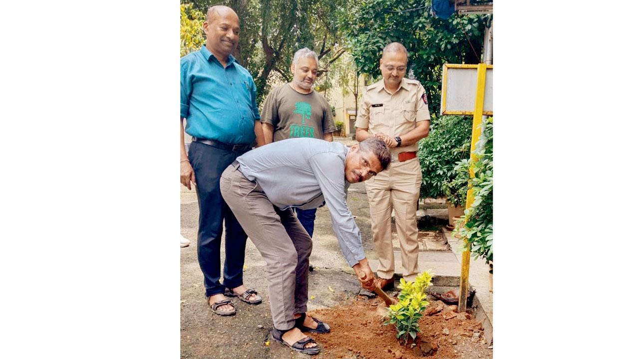 DCP Mitesh Ghatte inaugurates the plantation drive in Marol