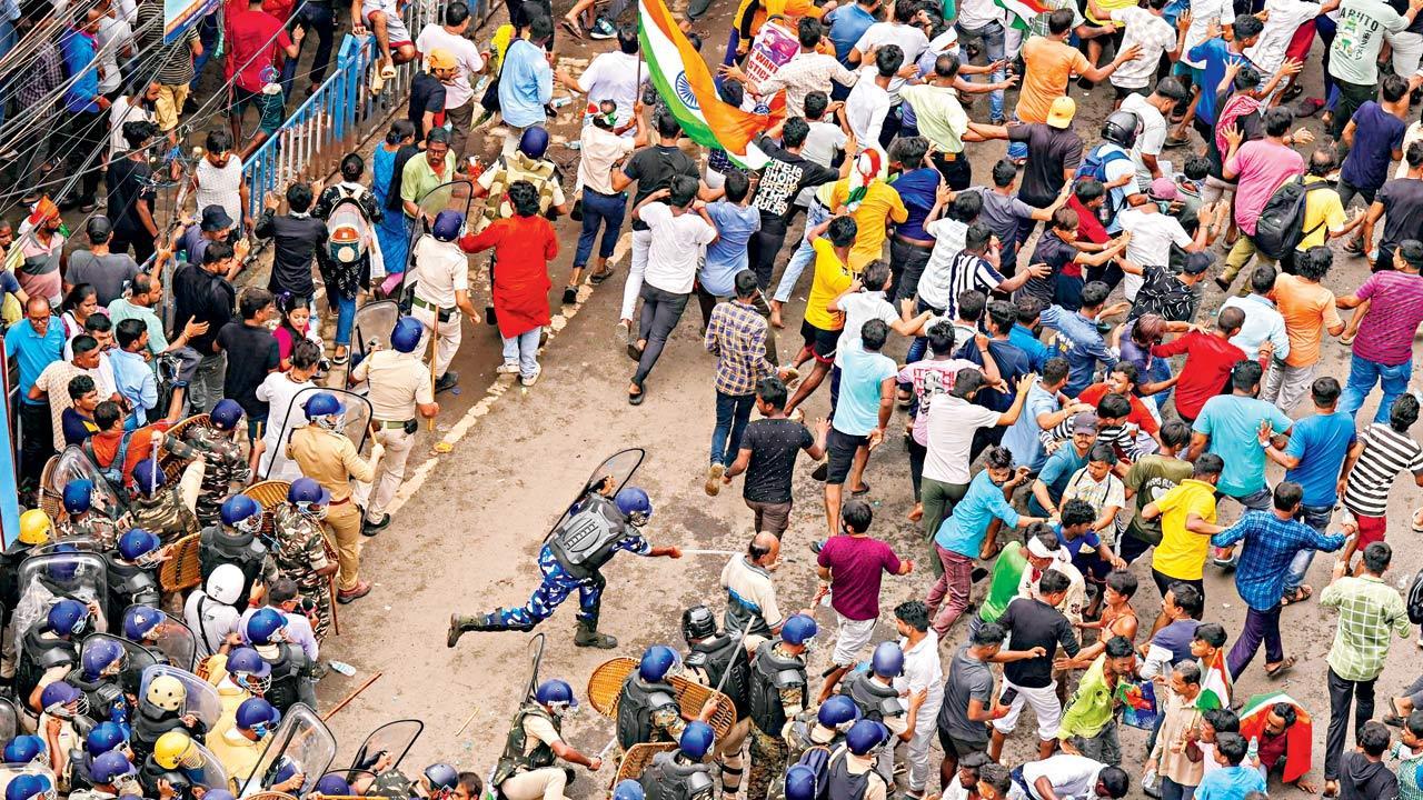 Nabanna Abhijan protest: Howrah turns battleground