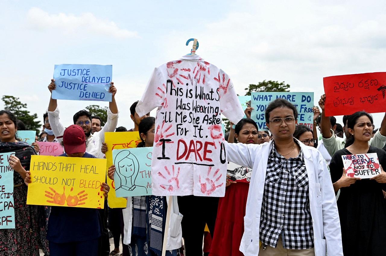 While it appealed to medics across the country to rejoin duty and assured that no coercive action will be taken against them, the top court also said judges and doctors cannot go on a strike since they deal with matters involving life and liberty