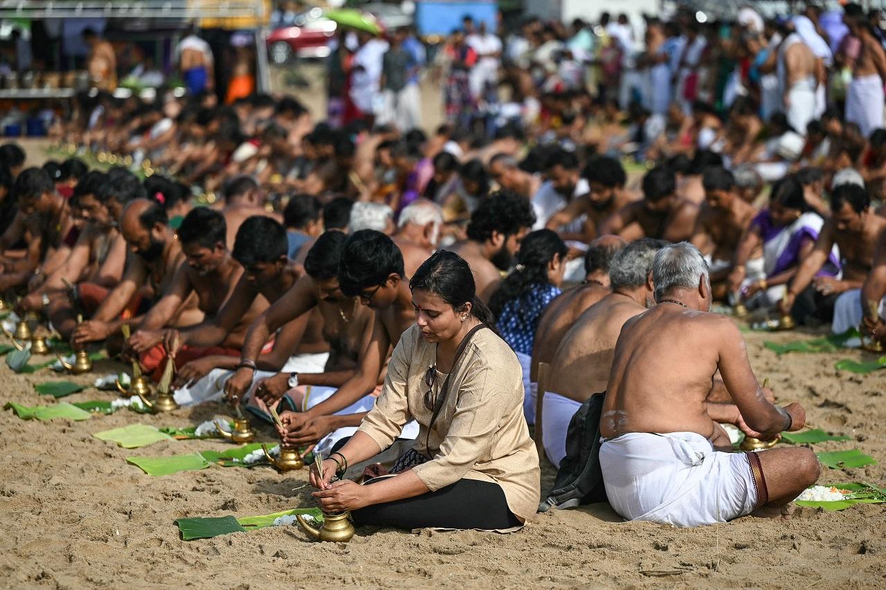Noteworthy, among these periods are the Udrayana holy phase of Thai and Masi months, as well as the Daksanayana holy season of Aadi and Puratasi months