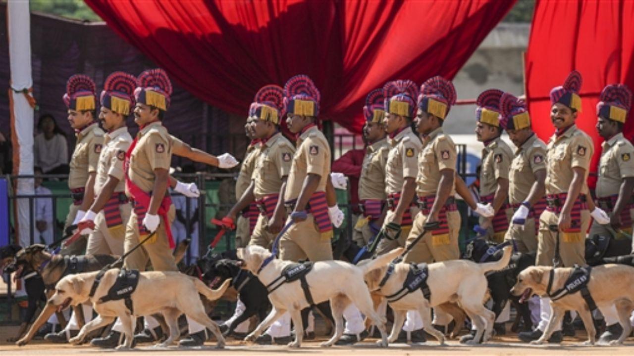 Full dress rehearsal held ahead of 78th Independence Day celebrations in B'luru