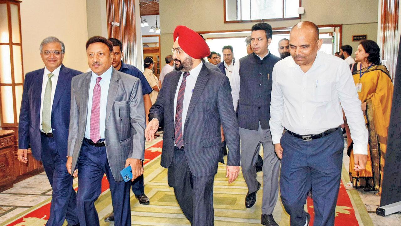 Jammu and Kashmir leaders demand immediate Assembly polls