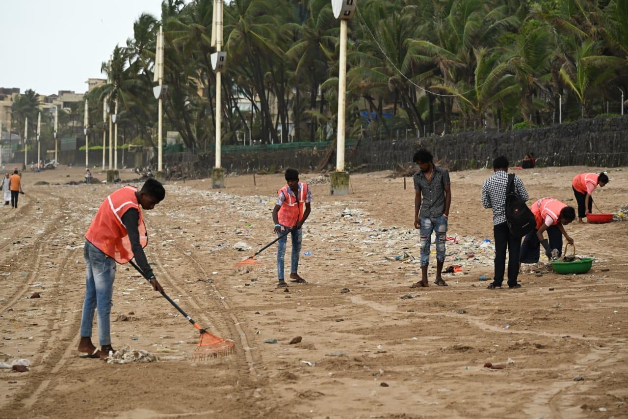 According to the Brihanmumbai Municipal Corporation (BMC) data, on Thursday, the collective lake levels or water stock in Mumbai lakes is now at 13,09,043 million litres of water or 90.44 per cent