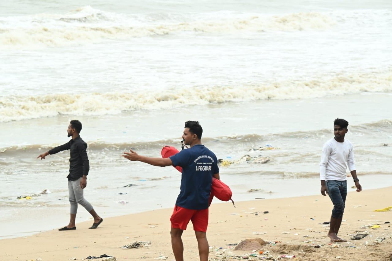 The IMD on Saturday also issued a red alert for Maharashtra's Palghar, Pune and Satara districts for August 4