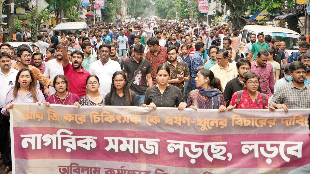 Kolkata doctor rape and murder case: Calcutta HC transfers probe to CBI
