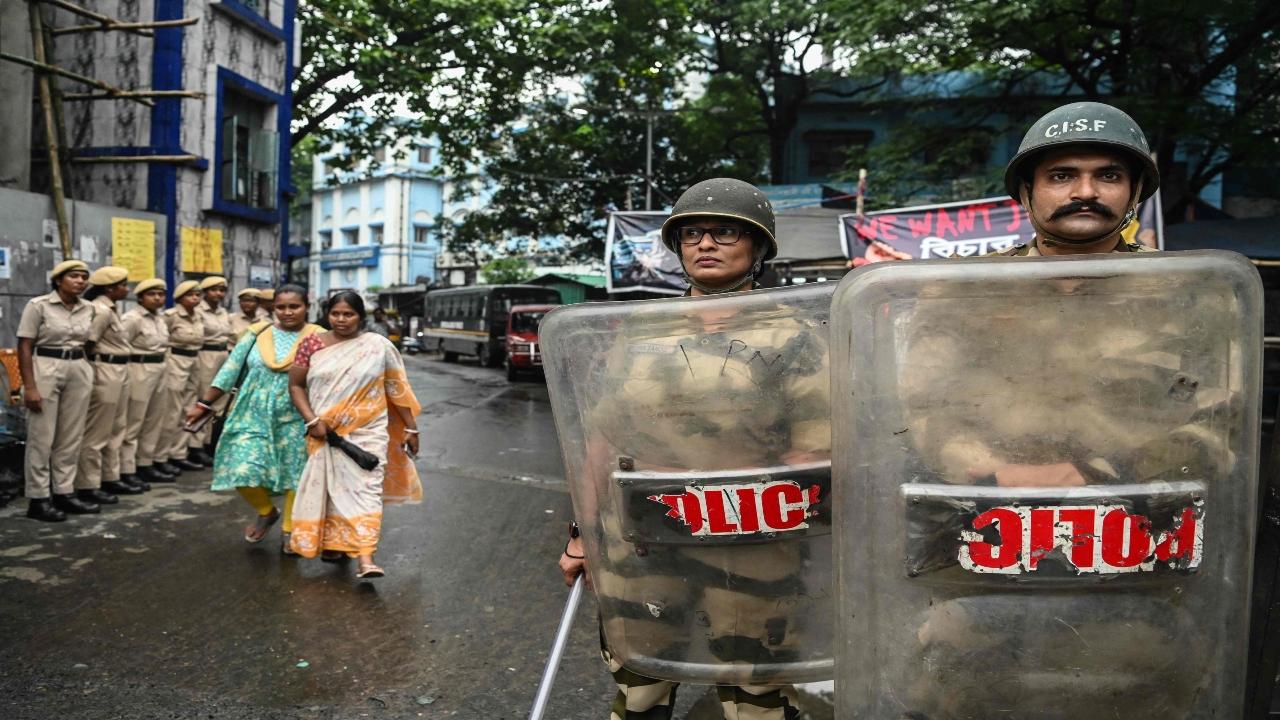 In some instances, the police have used force against protestors. However, the Supreme Court has warned the state against curbing peaceful agitations 