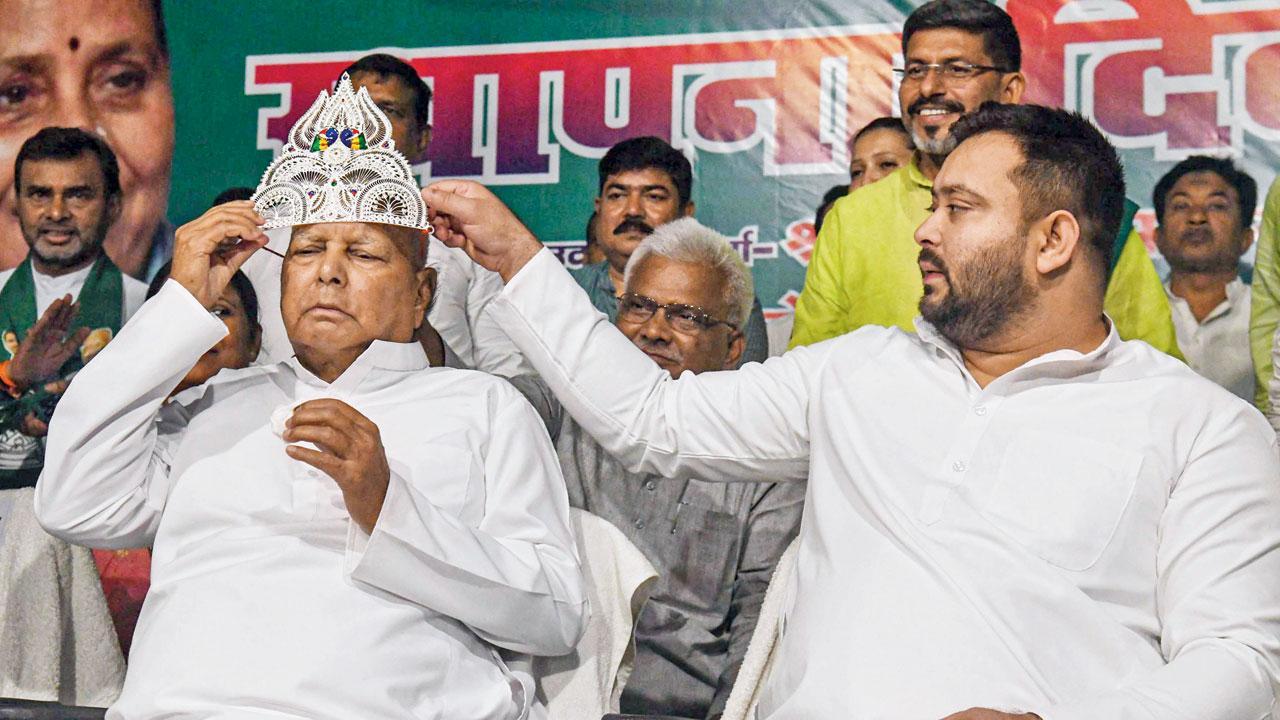 Charge sheet against Lalu Prasad, son Tejashwi Yadav