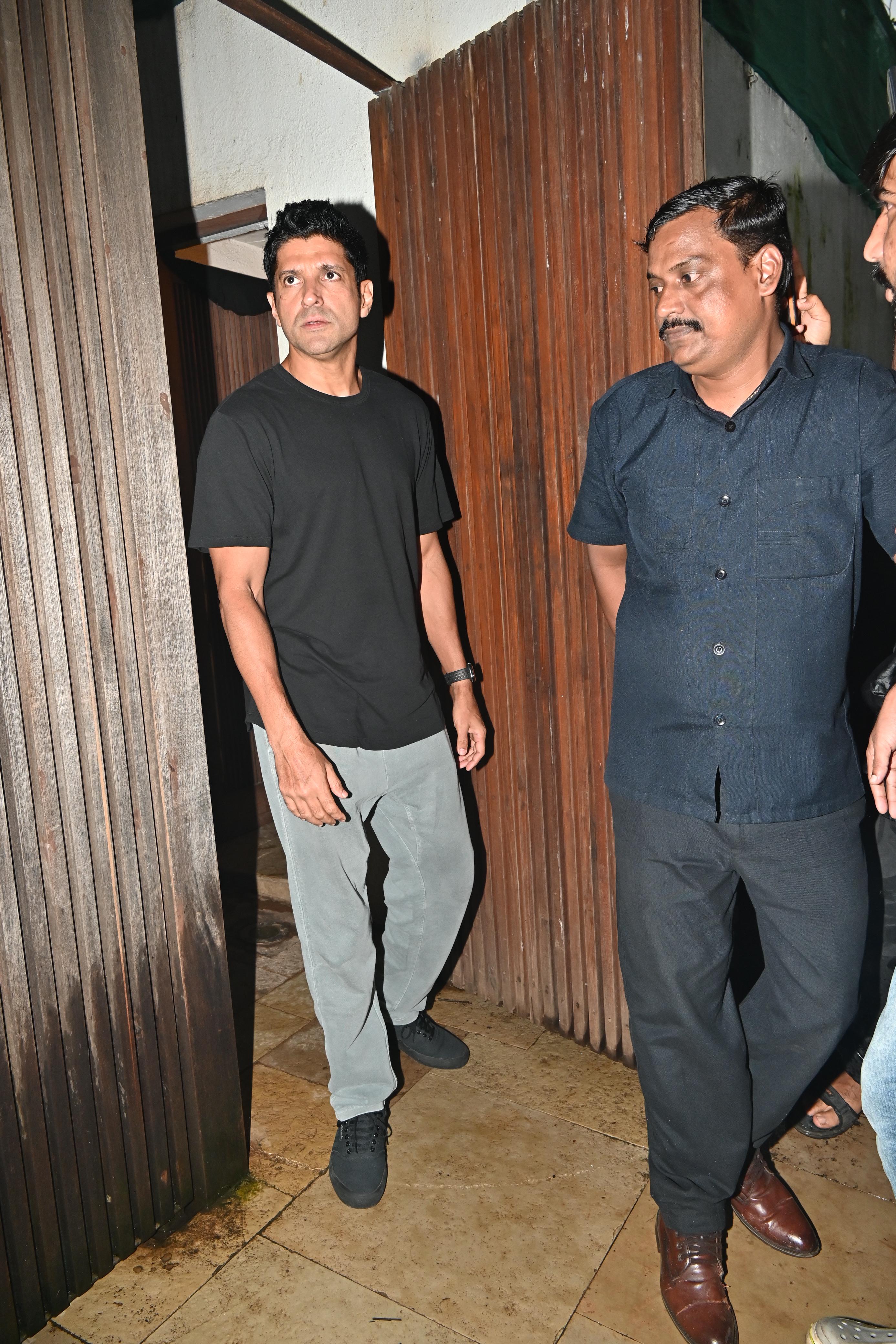 Farhan Akhtar was also present at Zoya's residence