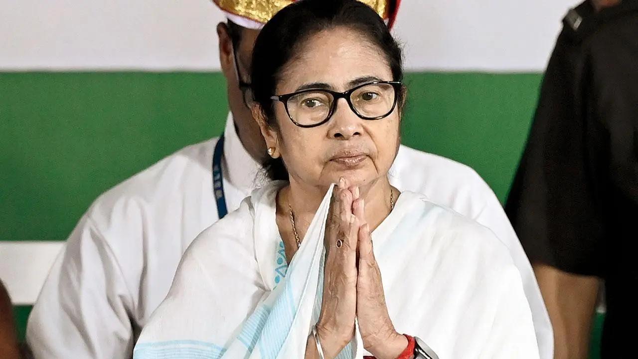 Kolkata doctor murder: Will hand over probe to CBI if police fail to solve case by Aug 18, says Mamata