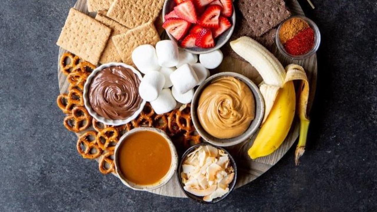 Dr Velangi says the only place it may help is if a person is hypoglycemic (low blood sugar), a single piece may shoot the blood glucose up. However, it is not a recommended food to go for as there are other better options. Additionally, she says people who do not consume sugar or are advised not to consume gelatin, should definitely not consume marshmallows.