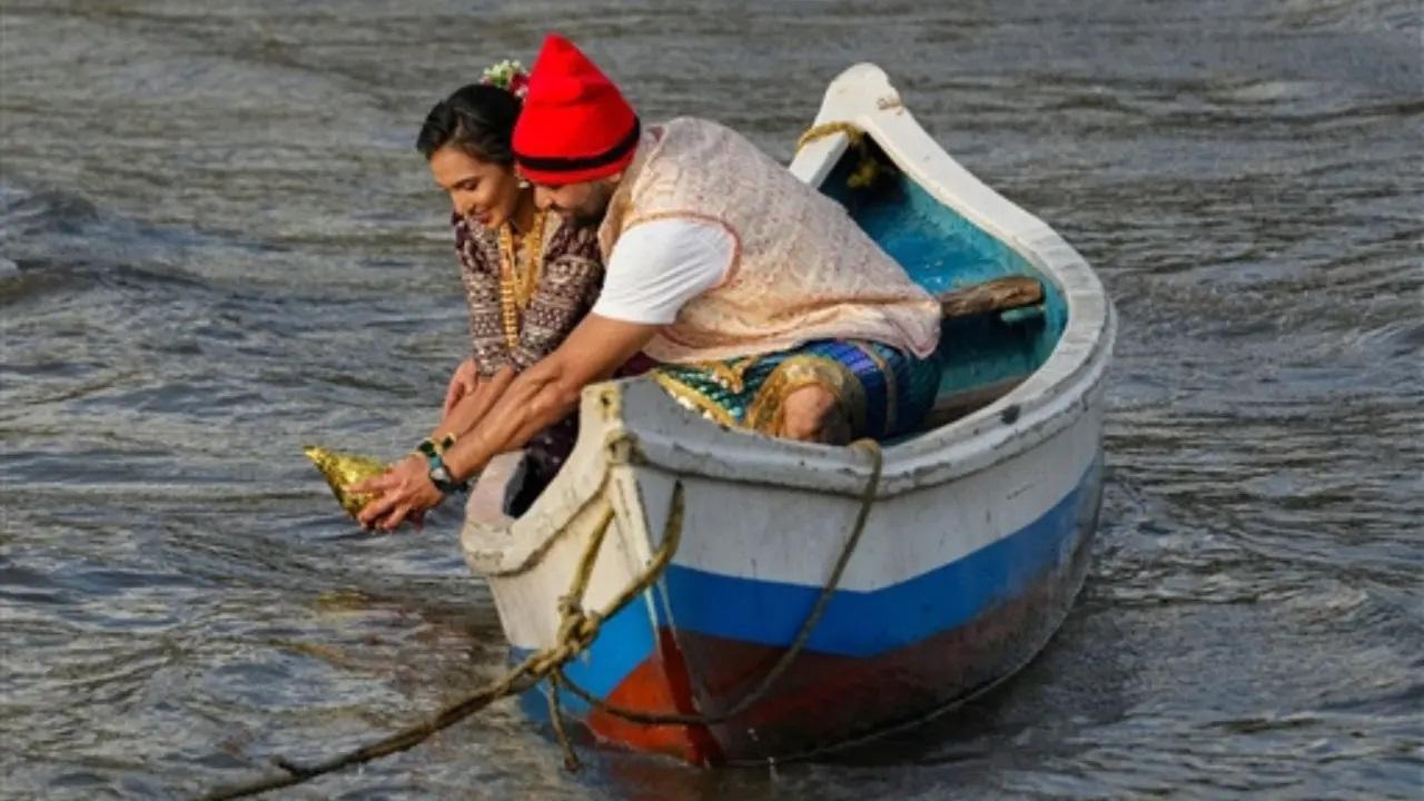 Significance Nariyal Purnima is celebrated on full moon day to mark the end of the monsoon season and the start of the fishing season for the Koli community. It coincides with Raksha Bandhan