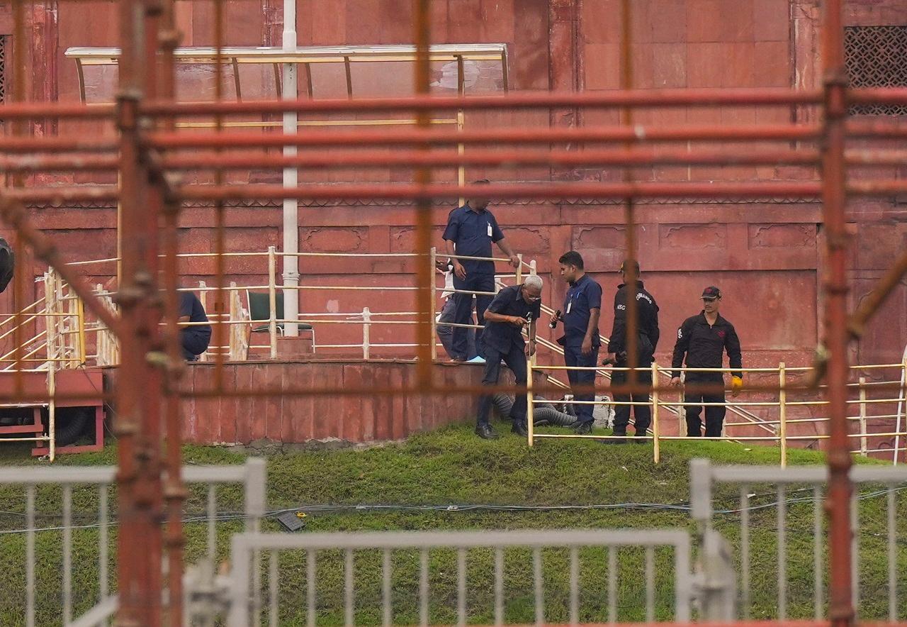 The areas surrounding the Red Fort will be demarcated as a 