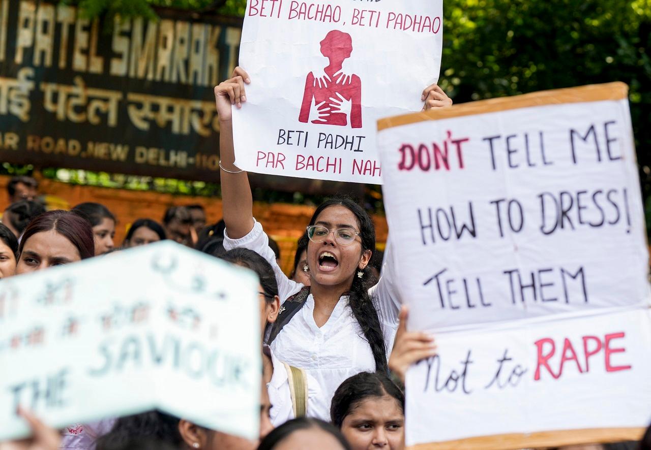 The agitating doctors continued their stir even though the state government transferred three officials of theKMCH and cancelled the posting of the Hospital's former principal Sandip Ghosh to the Calcutta Medical College and Hospital (CNMC)