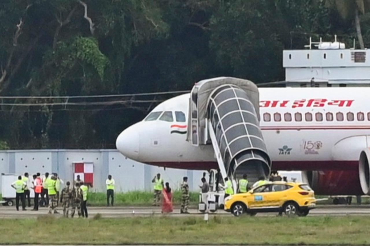 Earlier in the morning, the pilot of the aircraft informed the ATC about the threat after a 'Bomb in flight' message, written on a tissue paper, was found in the washroom of the plane, the sources told PTI