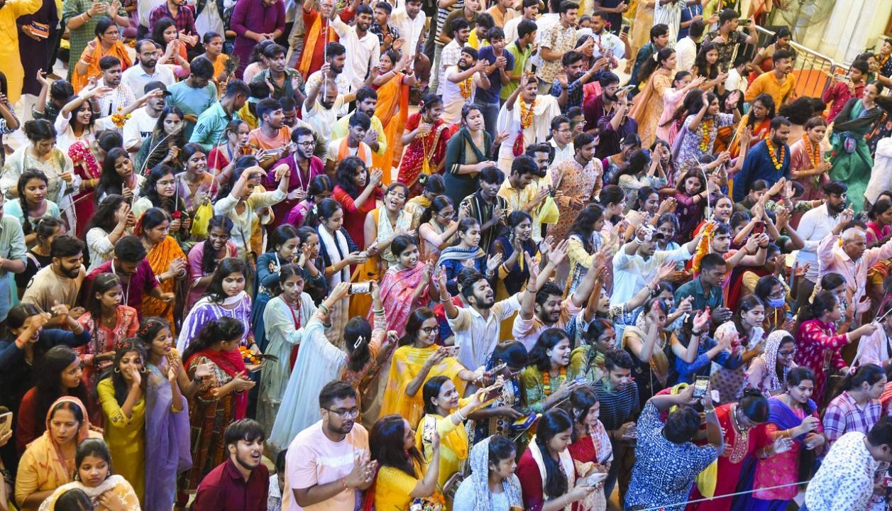 Temples outdoor decked up, followers group to holy places to commemorate Janmashtami 2024 Temples outdoor decked up, followers group to holy places to commemorate Janmashtami 2024